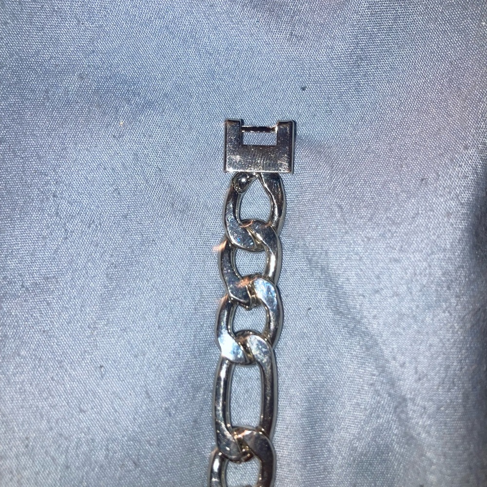 New England Patriots Silver Crystal Oval Link Bracelet - Picture 4 of 5